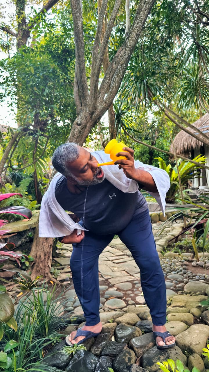 Holistic Wellness Activity During a Yoga Retreat